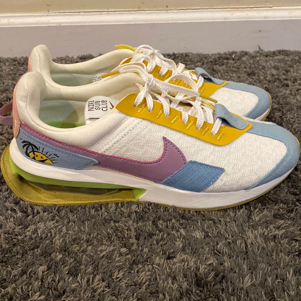 Woman’s Nike Sneakers.